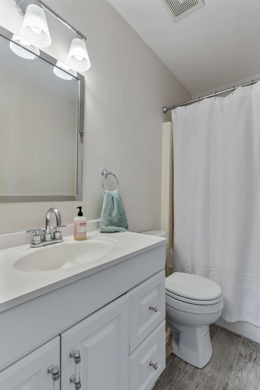 1625 Centerville Road Unit: 5