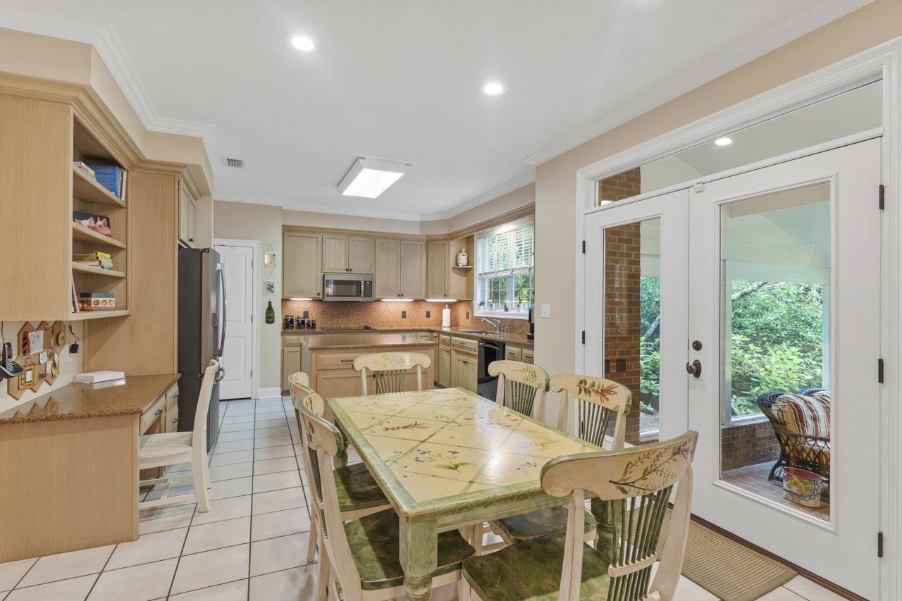 3661 Letitia Lane