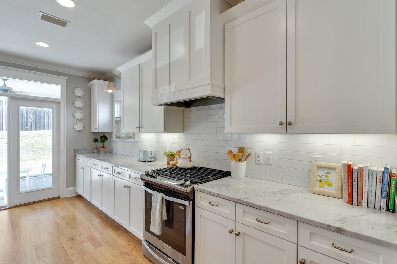 5833 Dahlgren Trail