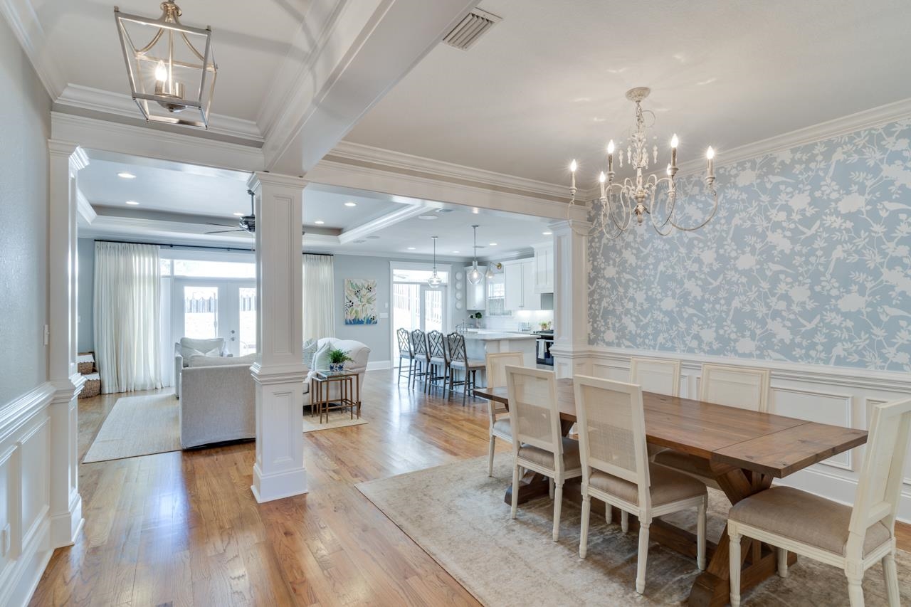 5833 Dahlgren Trail