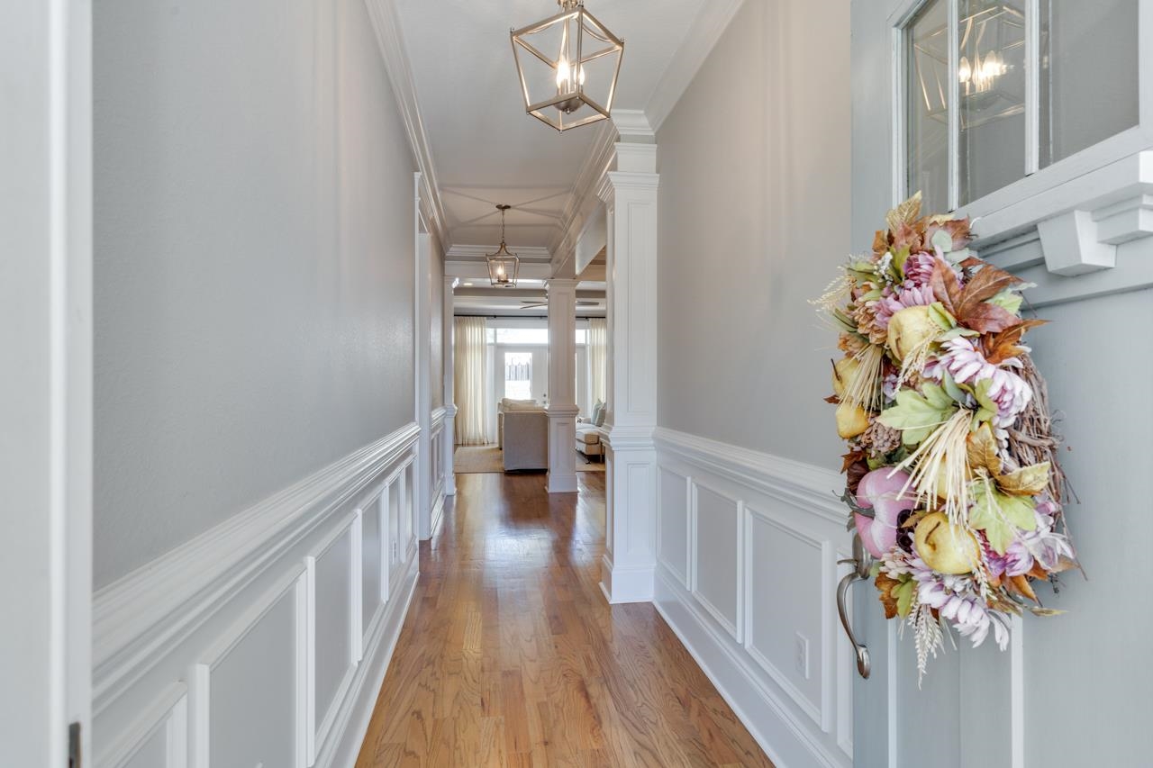 5833 Dahlgren Trail
