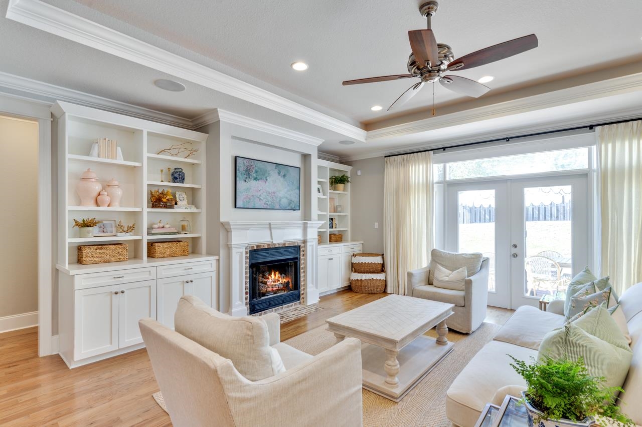 5833 Dahlgren Trail