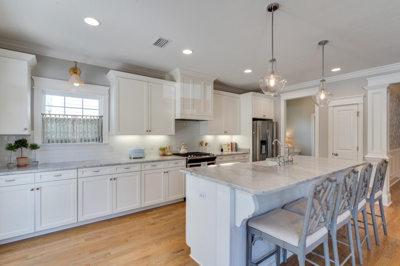 5833 Dahlgren Trail
