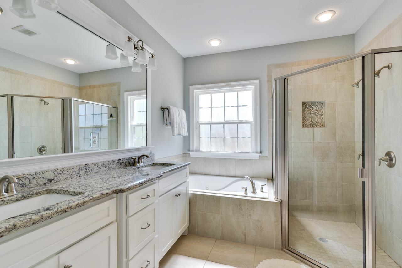 5833 Dahlgren Trail