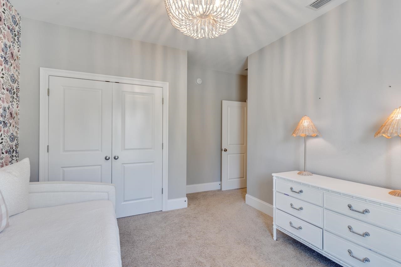 5833 Dahlgren Trail