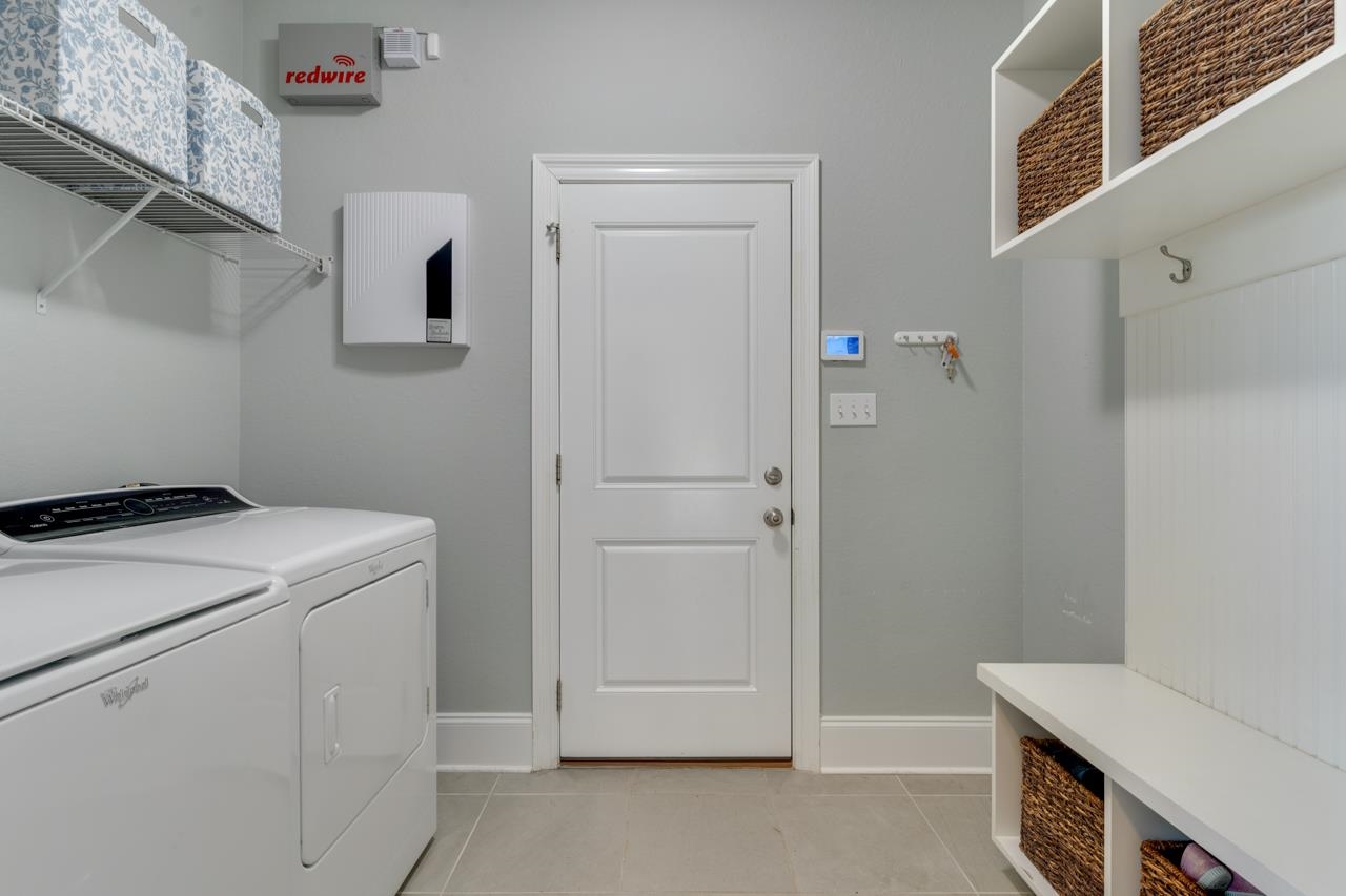 5833 Dahlgren Trail
