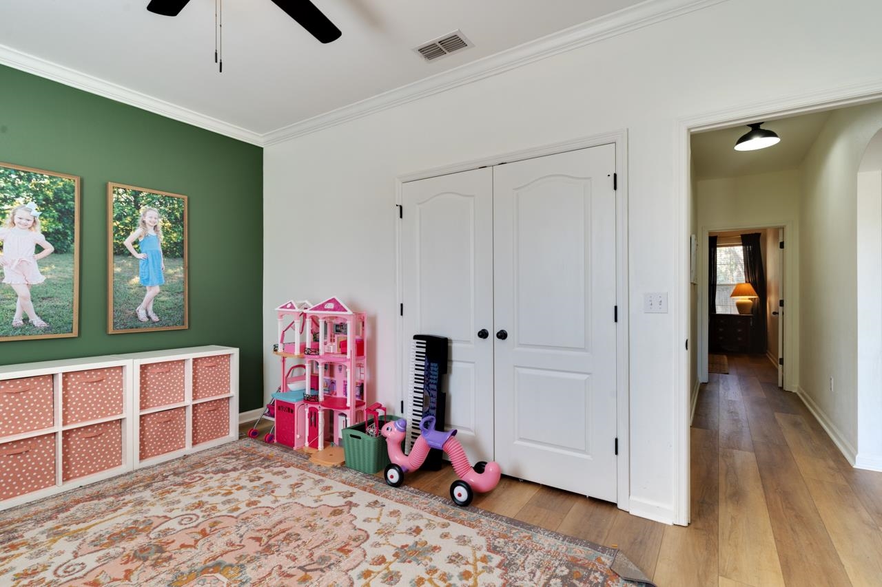 8622 Shire Ridge Loop