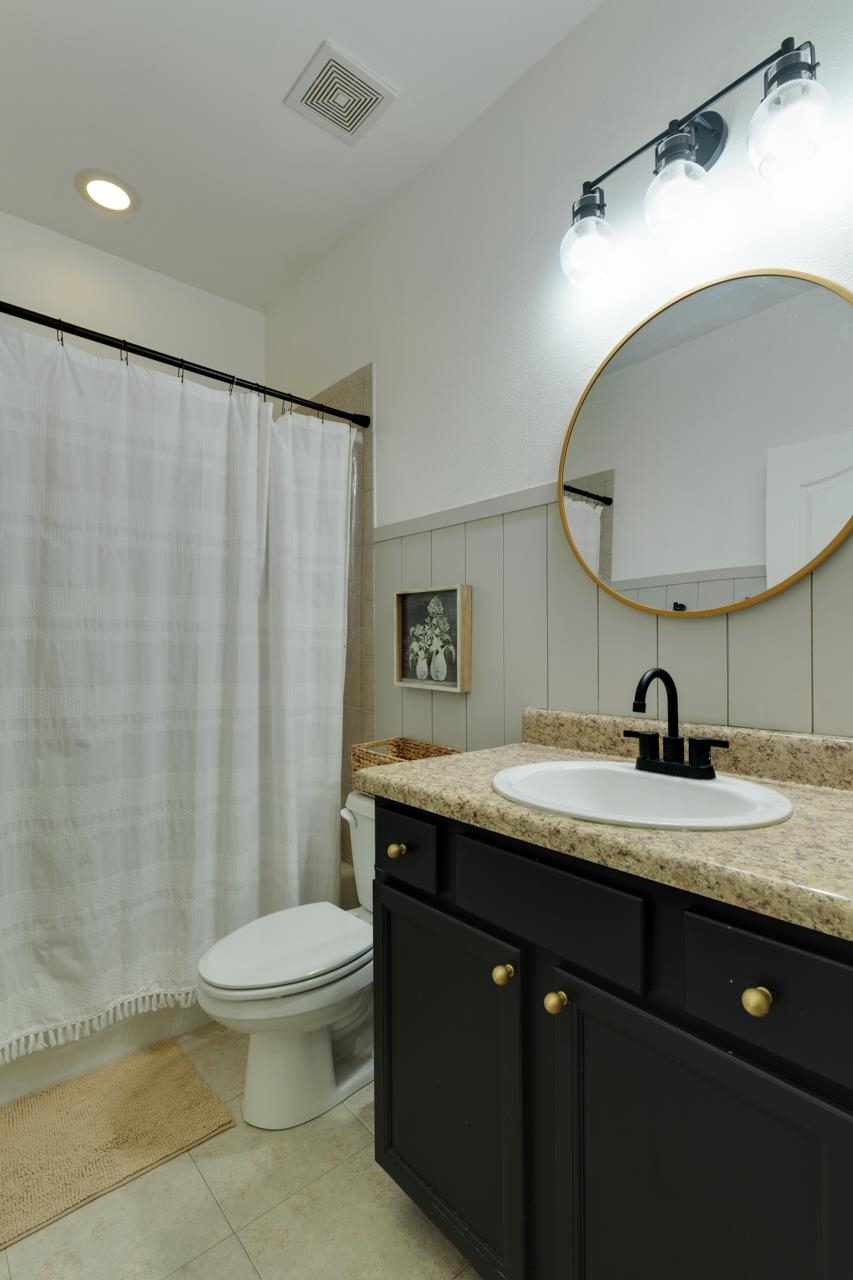 8622 Shire Ridge Loop