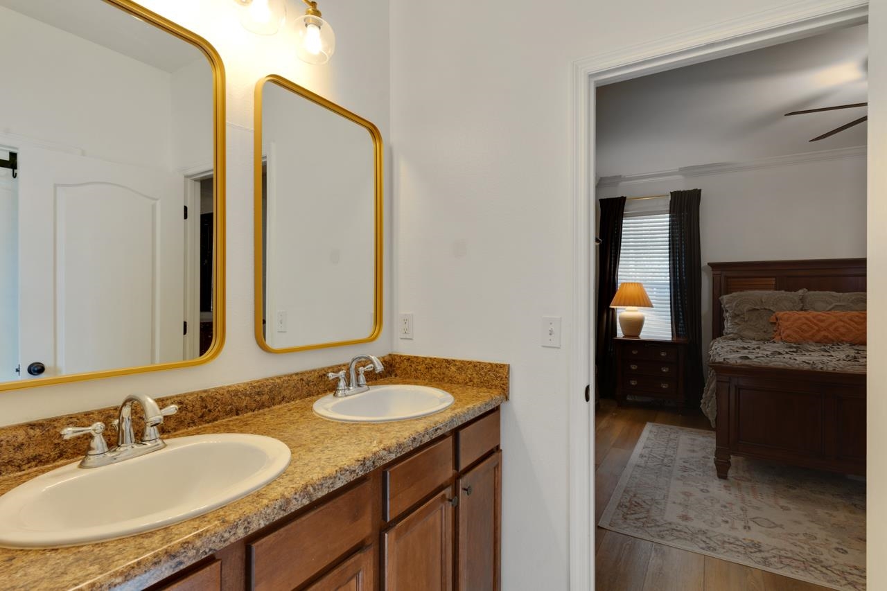 8622 Shire Ridge Loop