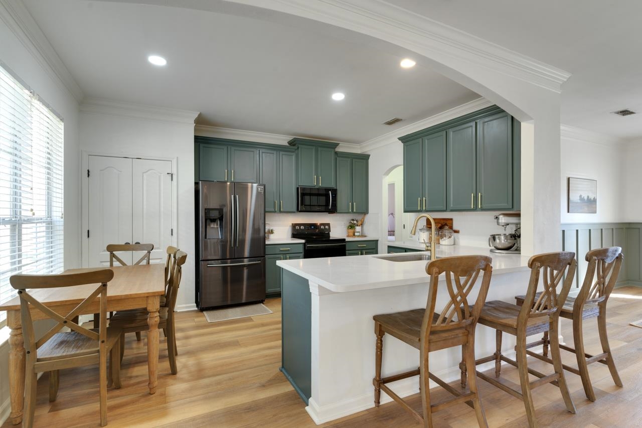 8622 Shire Ridge Loop