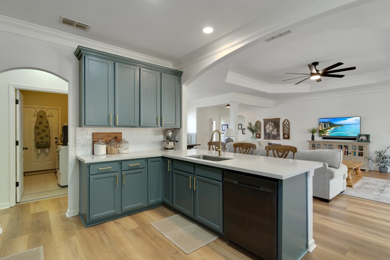 8622 Shire Ridge Loop