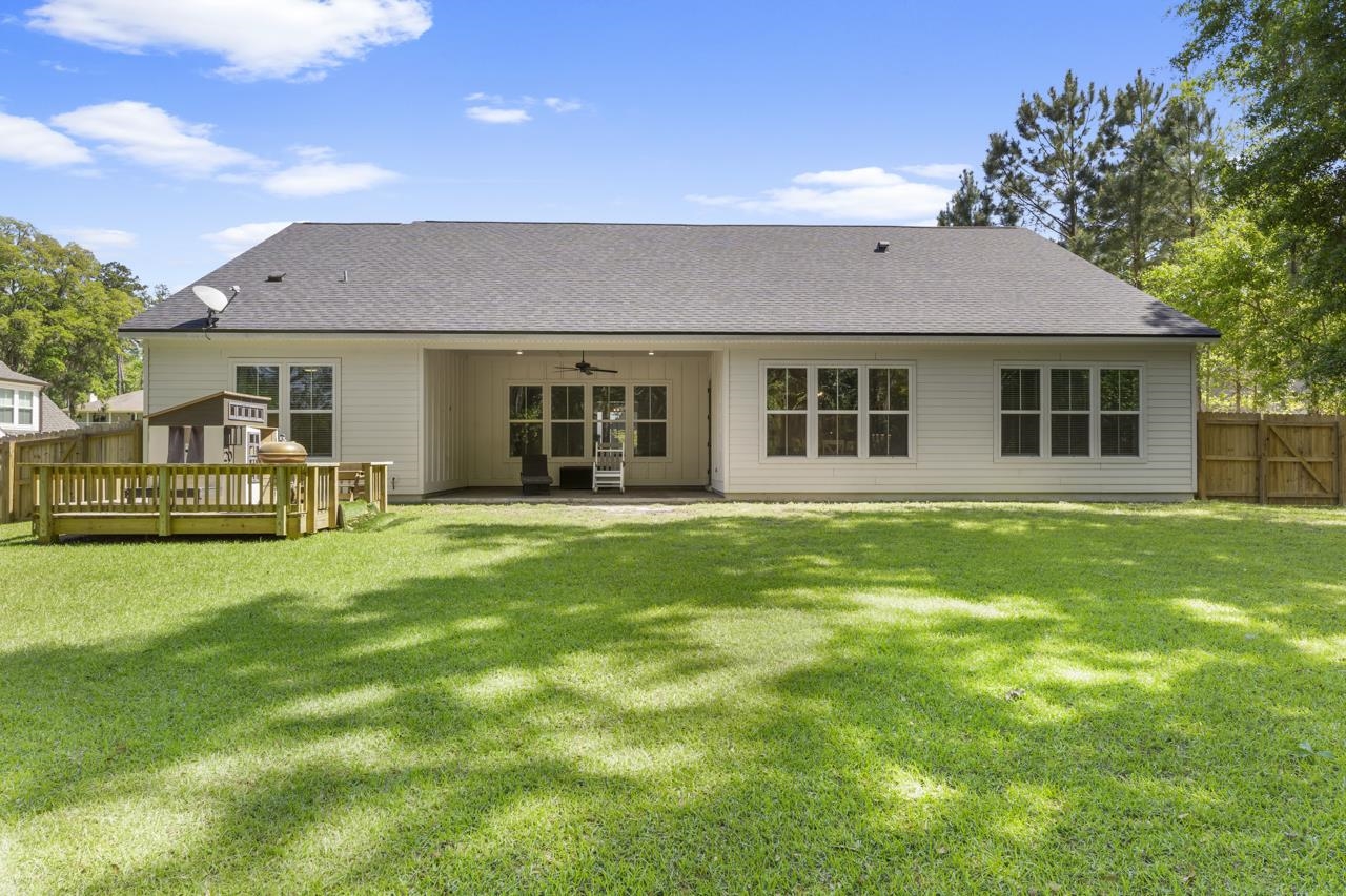 6402 Loma Farm Way