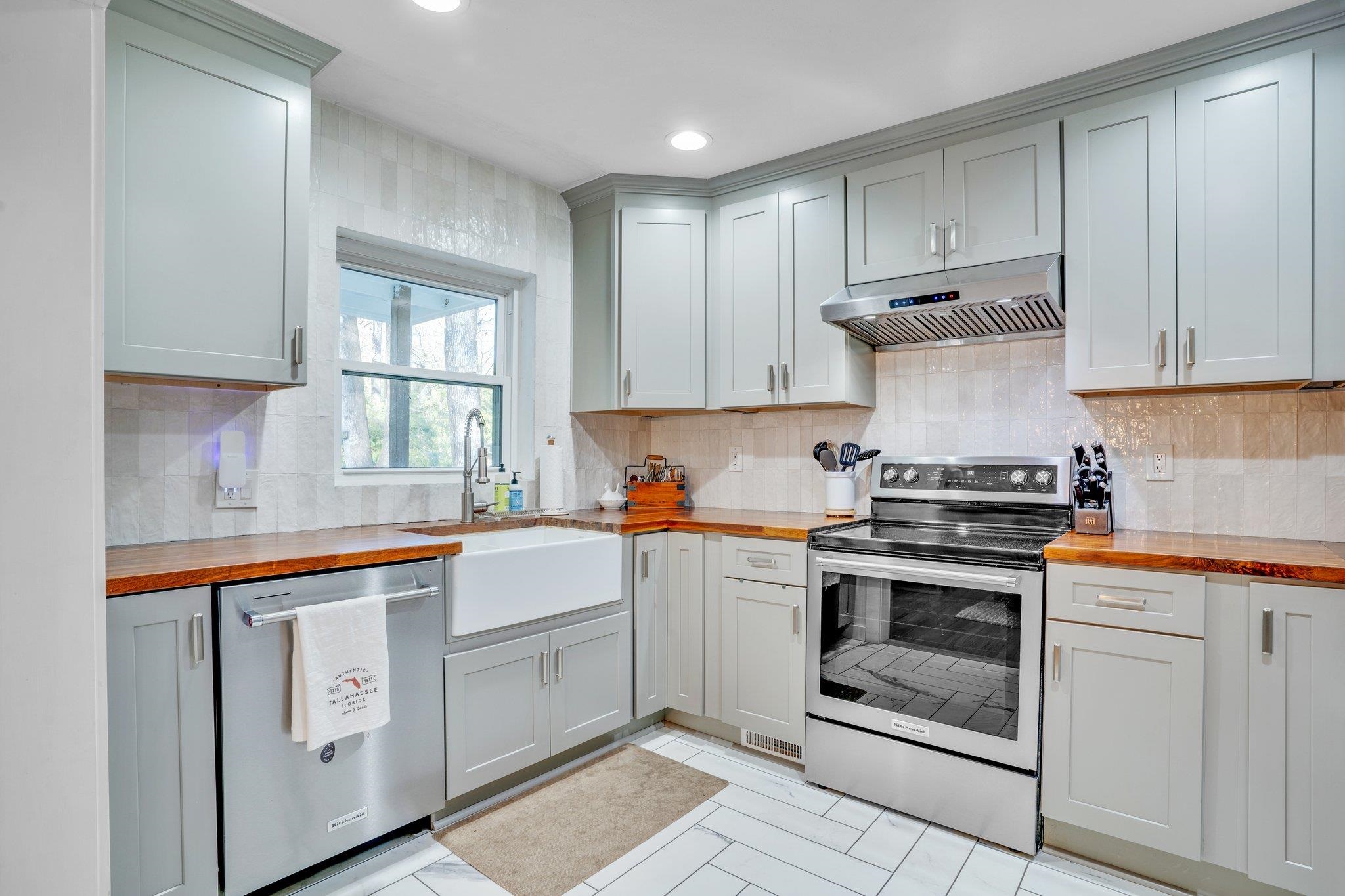 406 Coldstream Drive