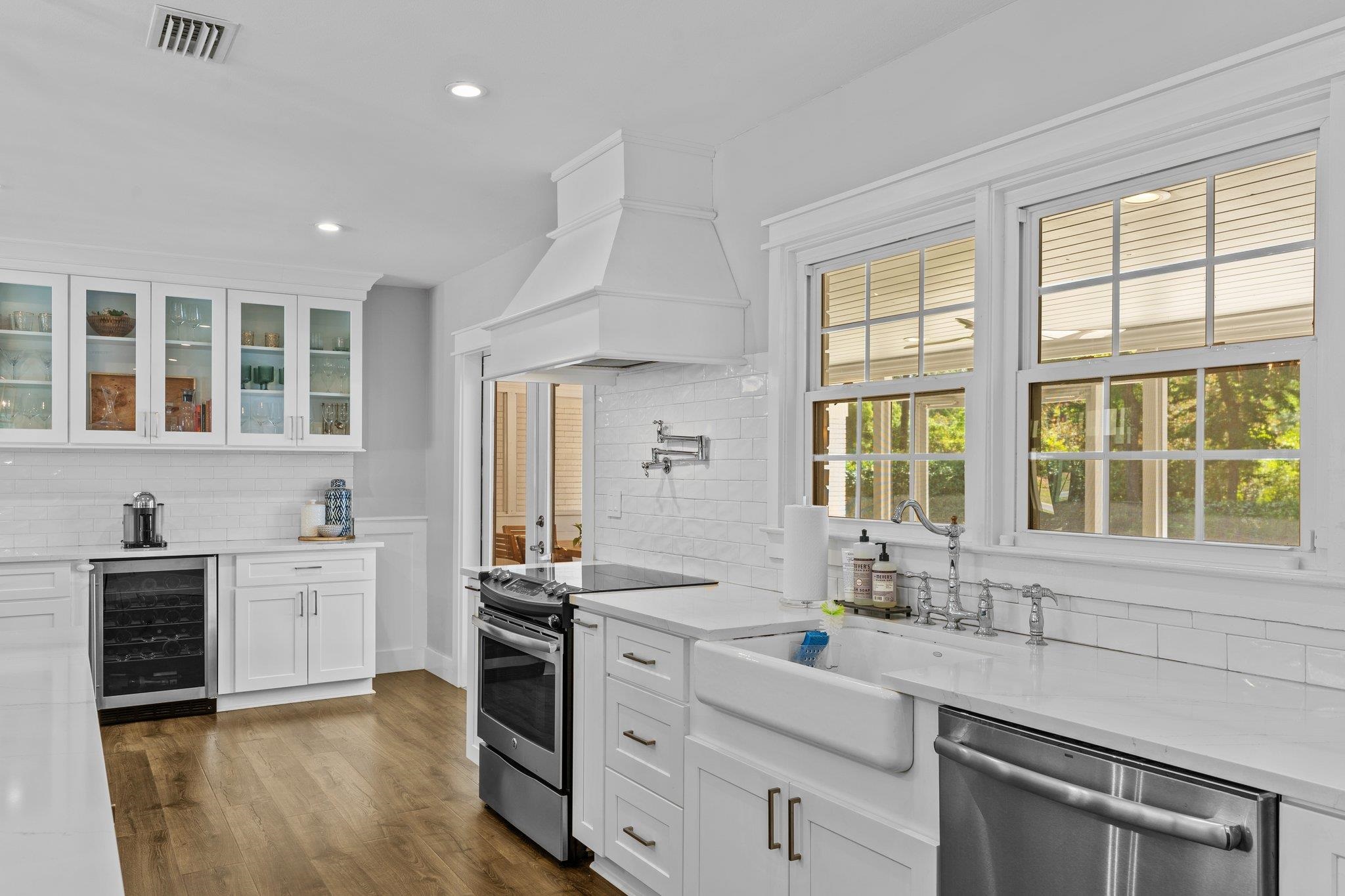 1125 Waverly Road