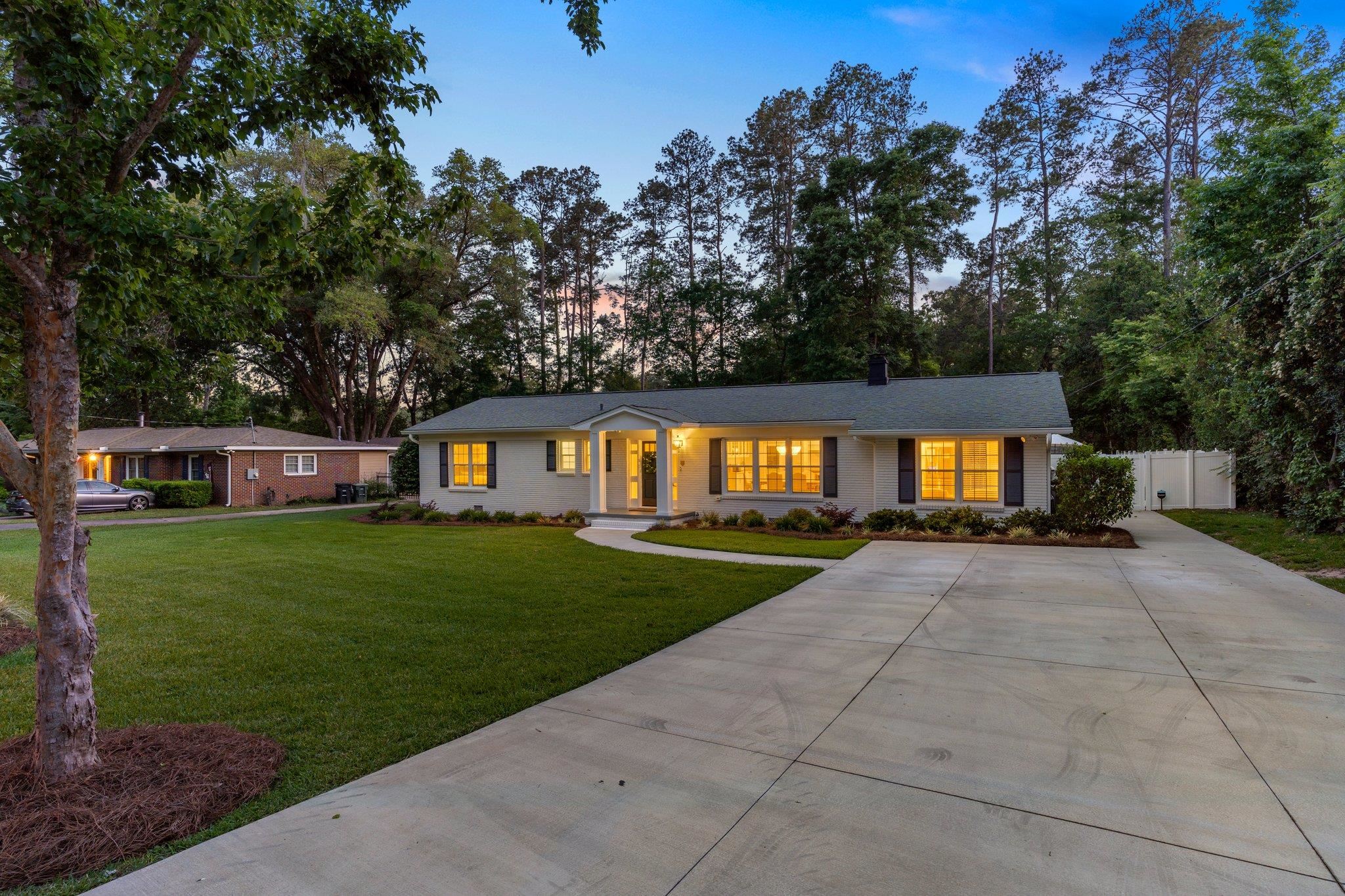 1125 Waverly Road
