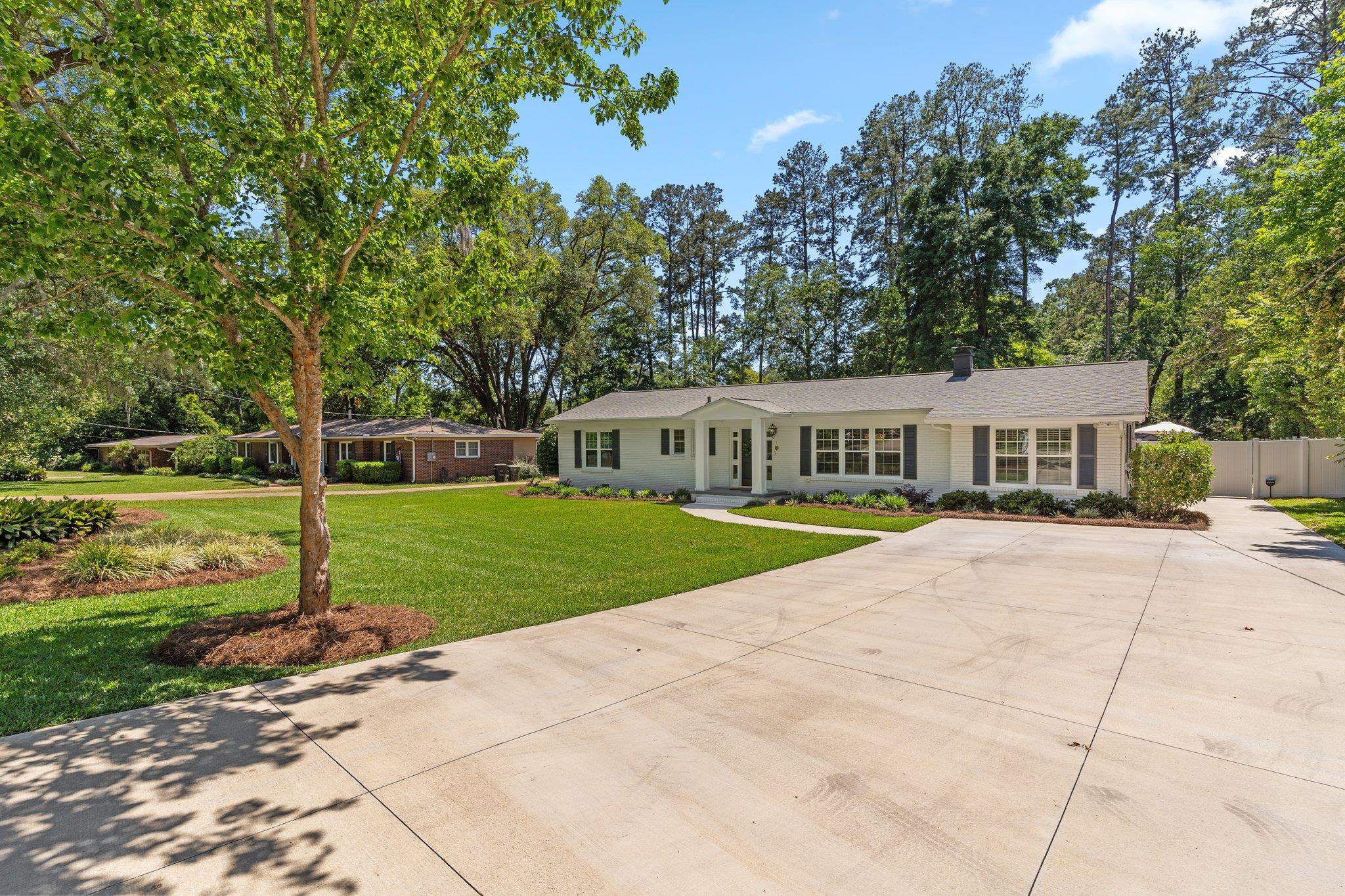 1125 Waverly Road