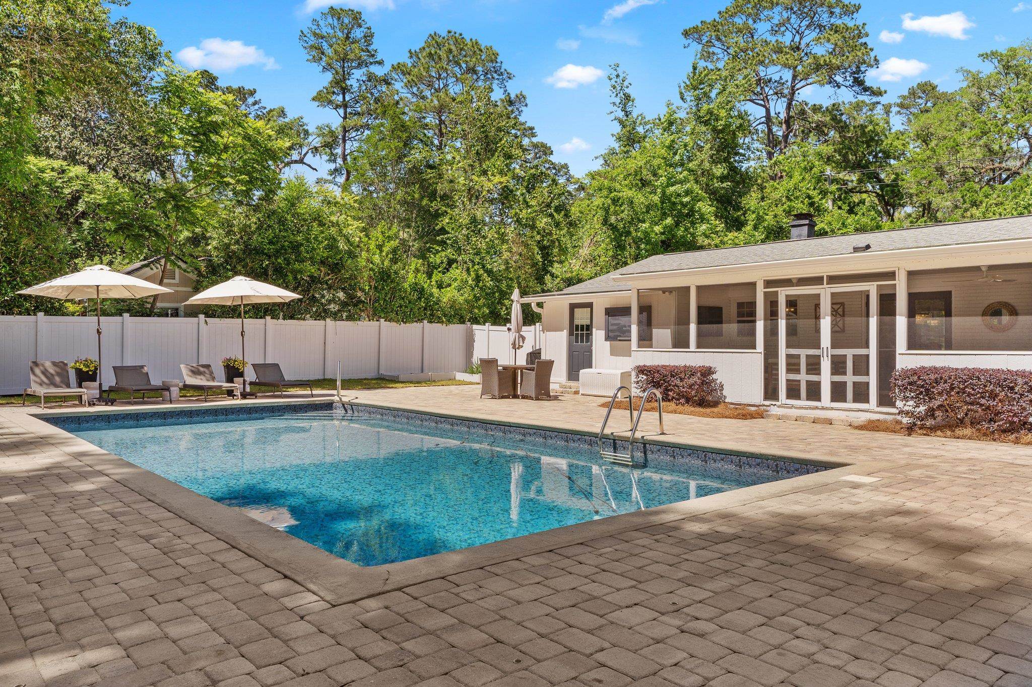 1125 Waverly Road