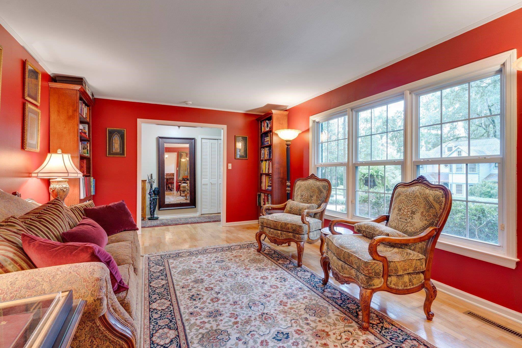 1114 Lothian Drive