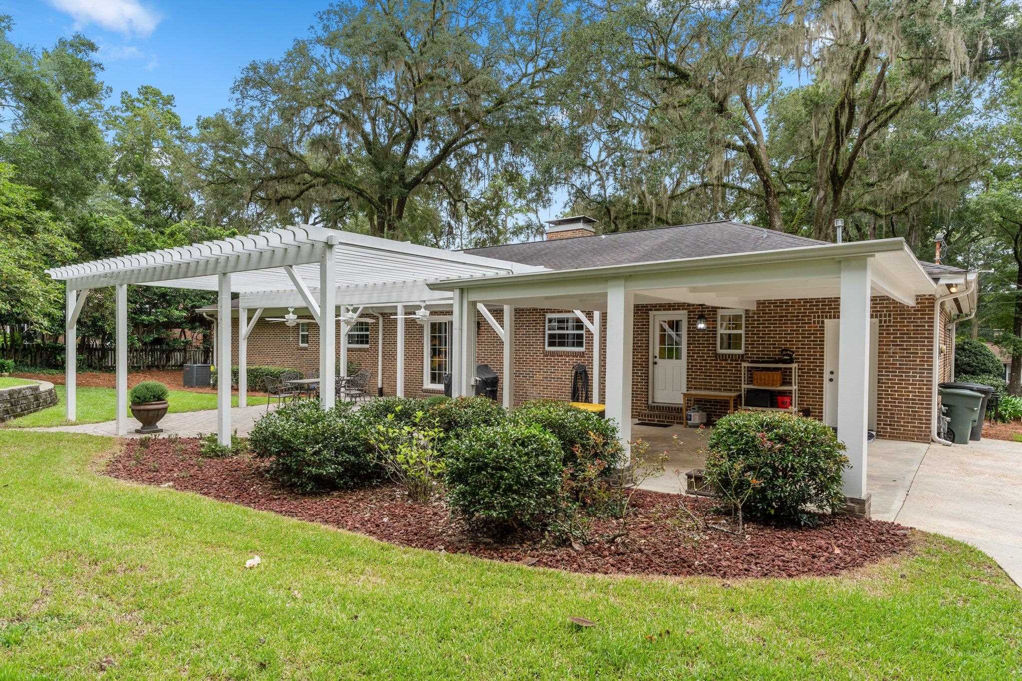 1114 Lothian Drive