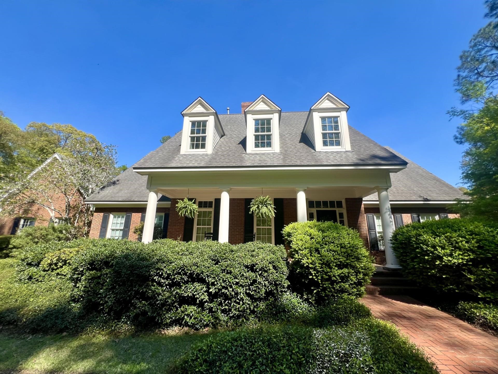 181 W Rosehill Drive