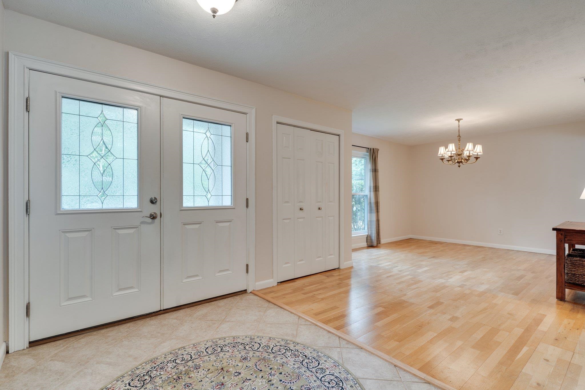 2919 Abbotsford Way