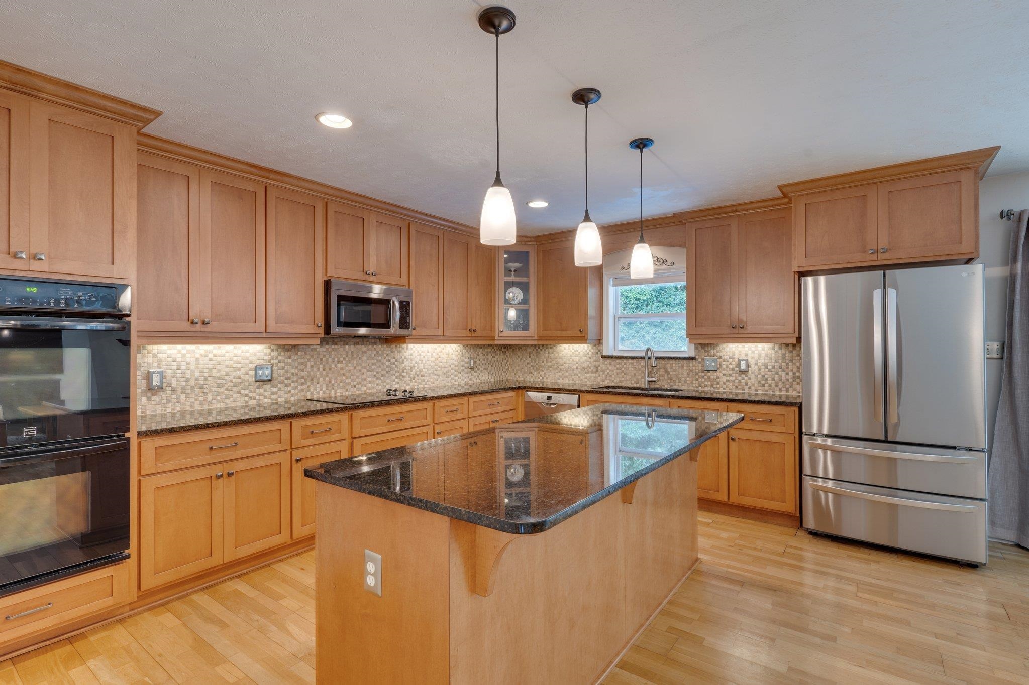 2919 Abbotsford Way