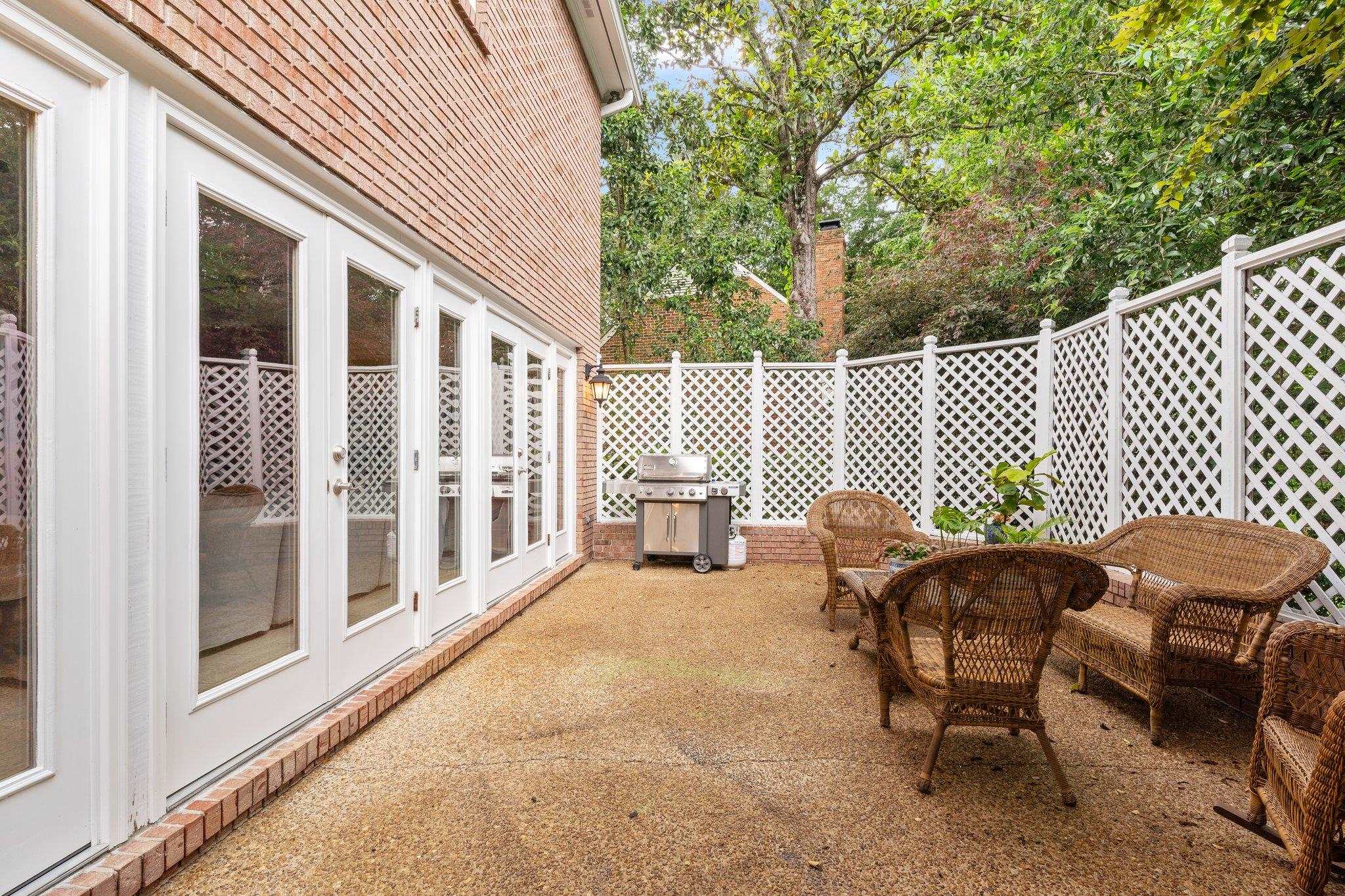 1371 Millstream Road