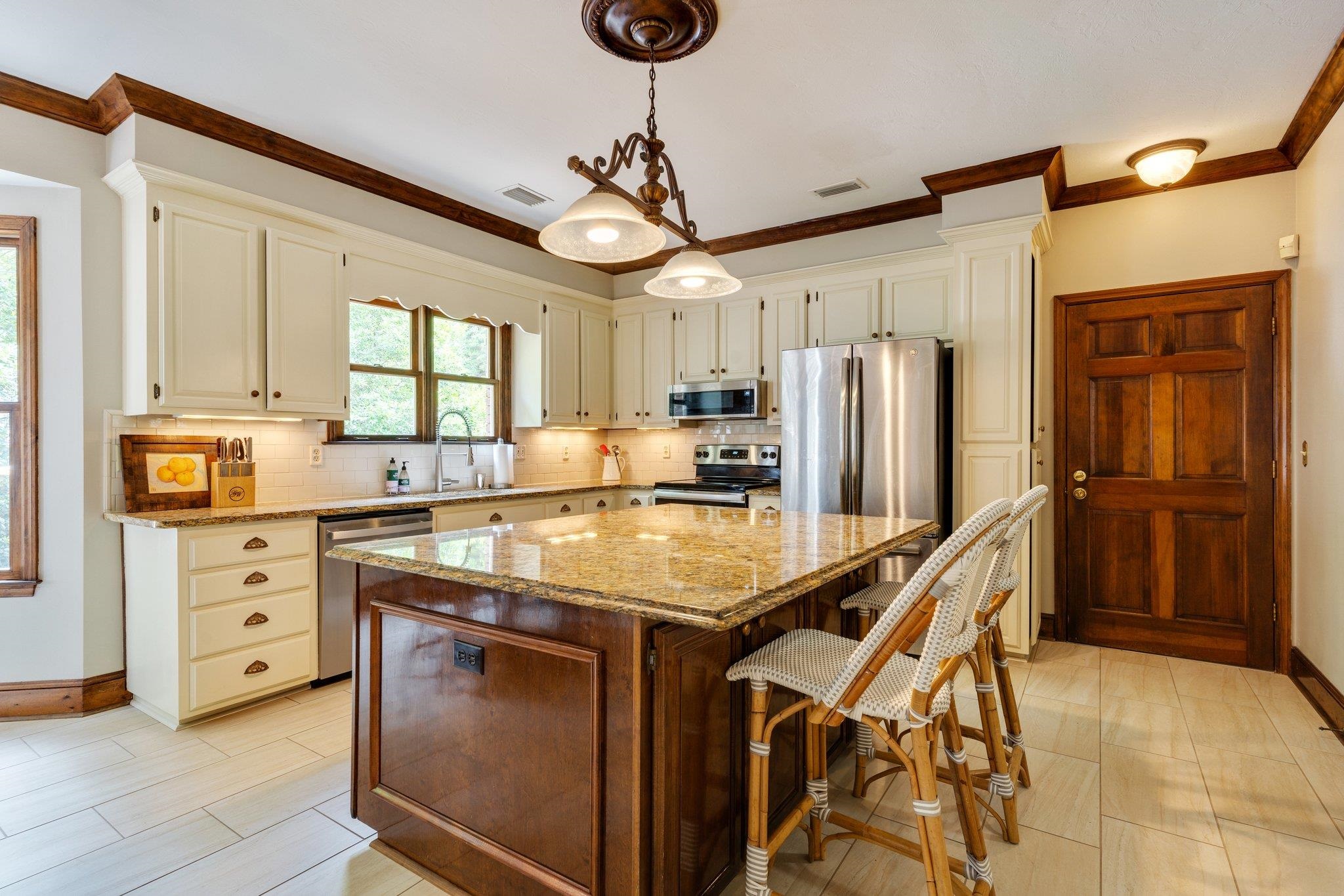 1371 Millstream Road