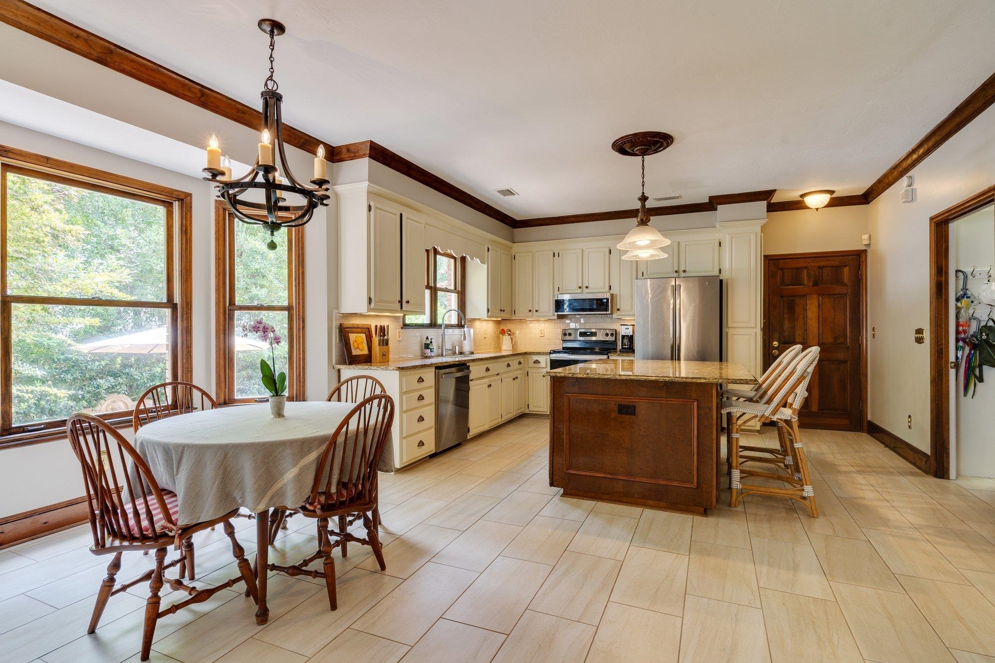 1371 Millstream Road