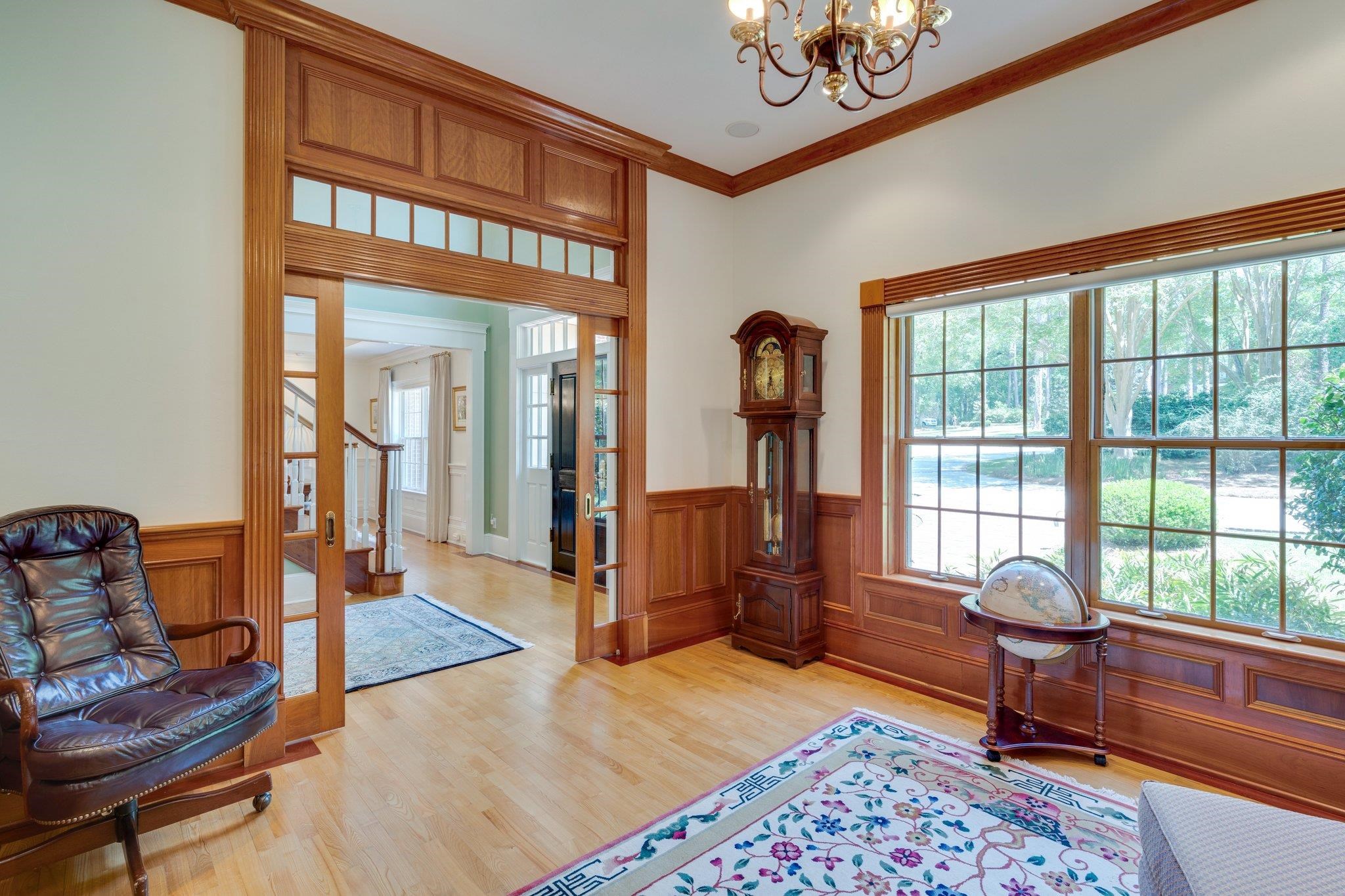 283 E Rosehill Drive