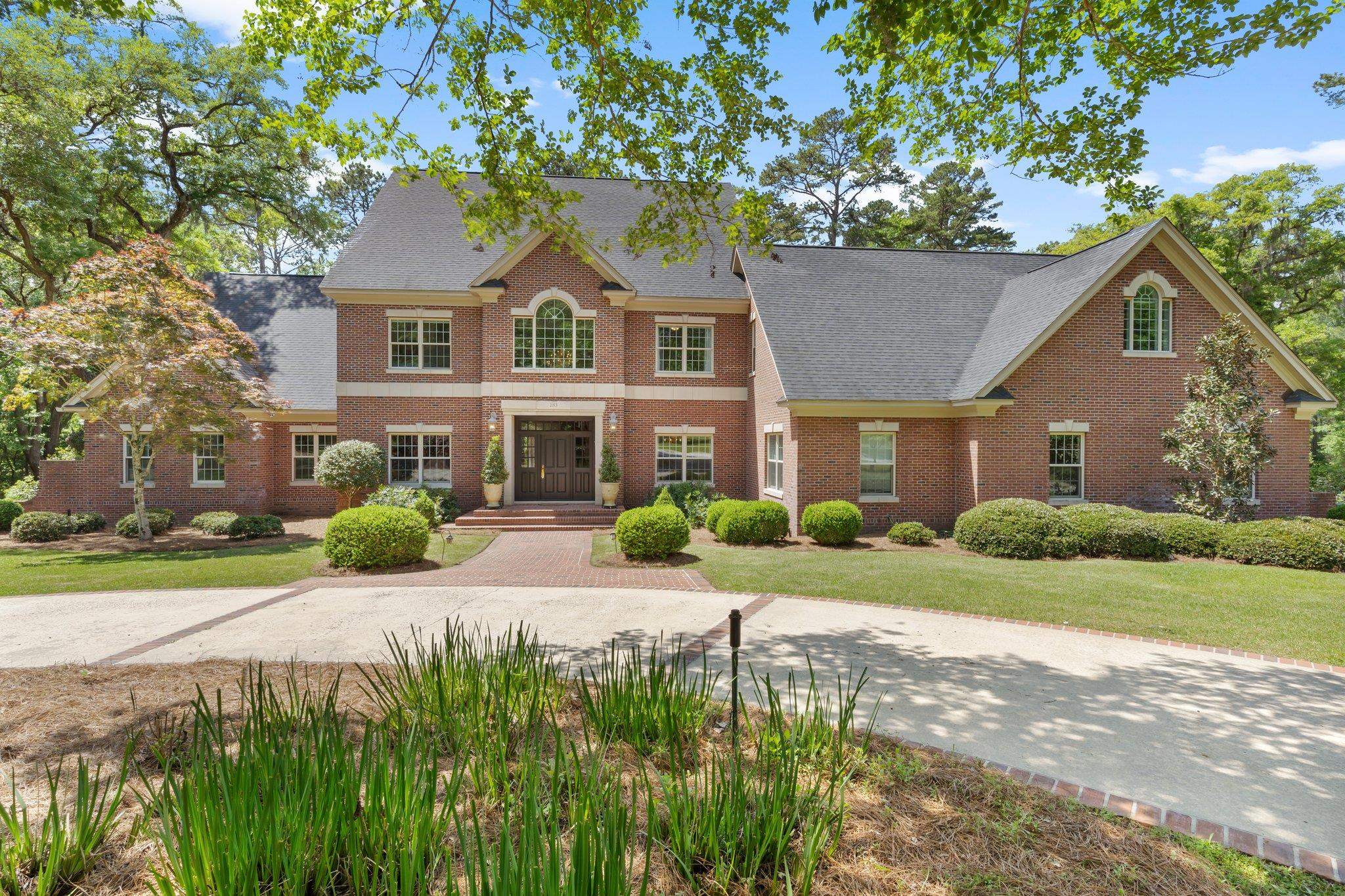 283 E Rosehill Drive