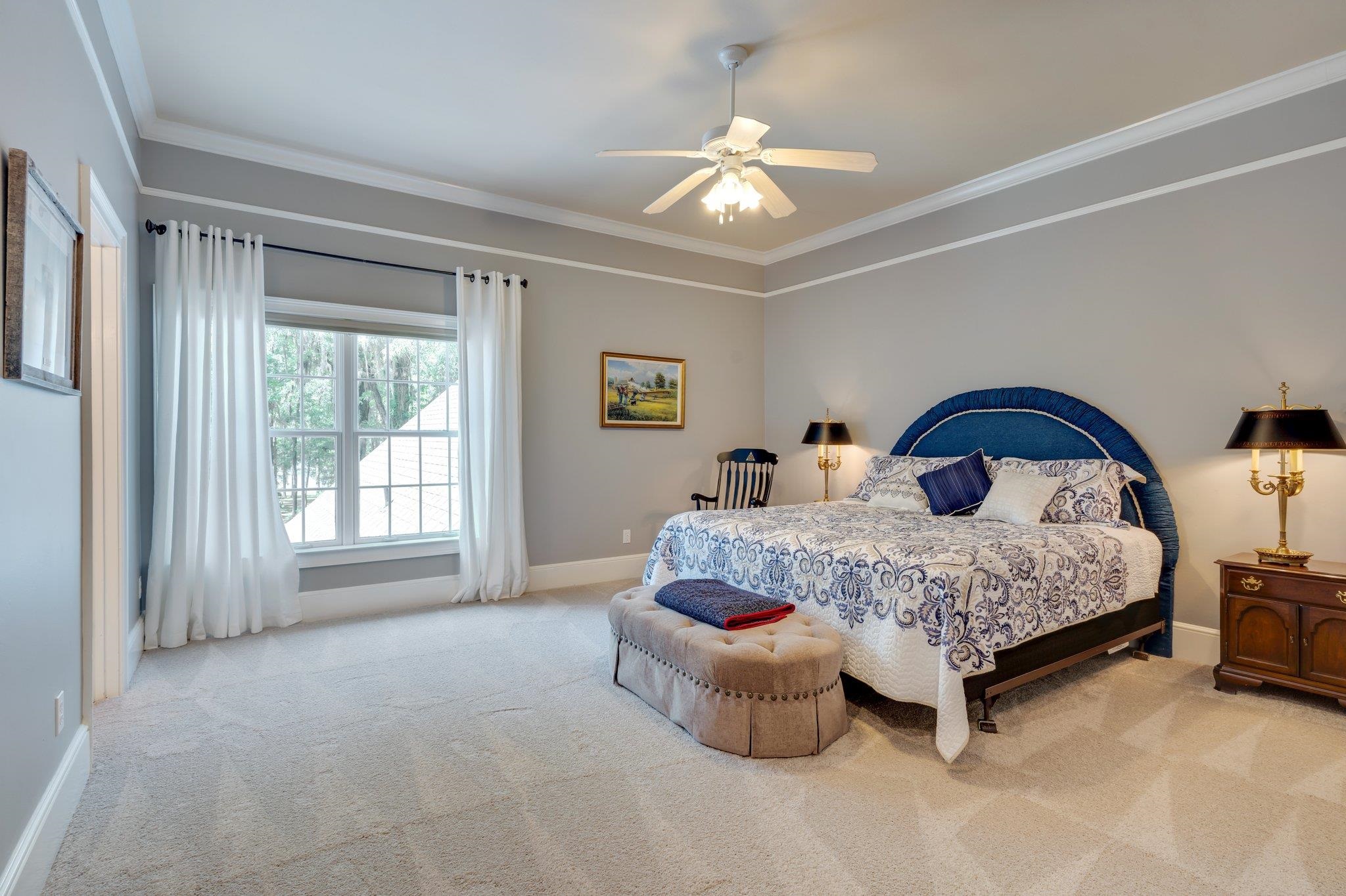 283 E Rosehill Drive