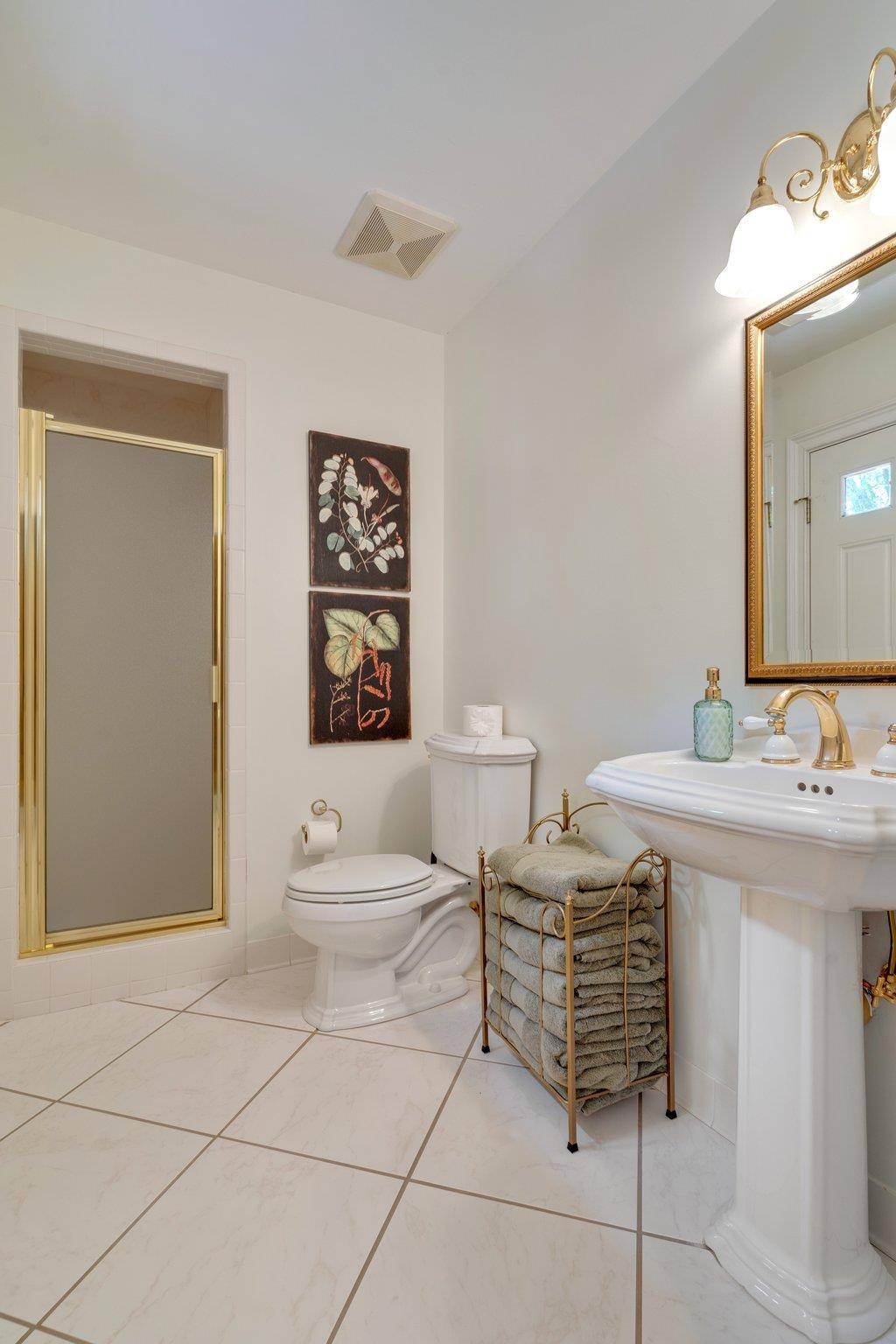 283 E Rosehill Drive