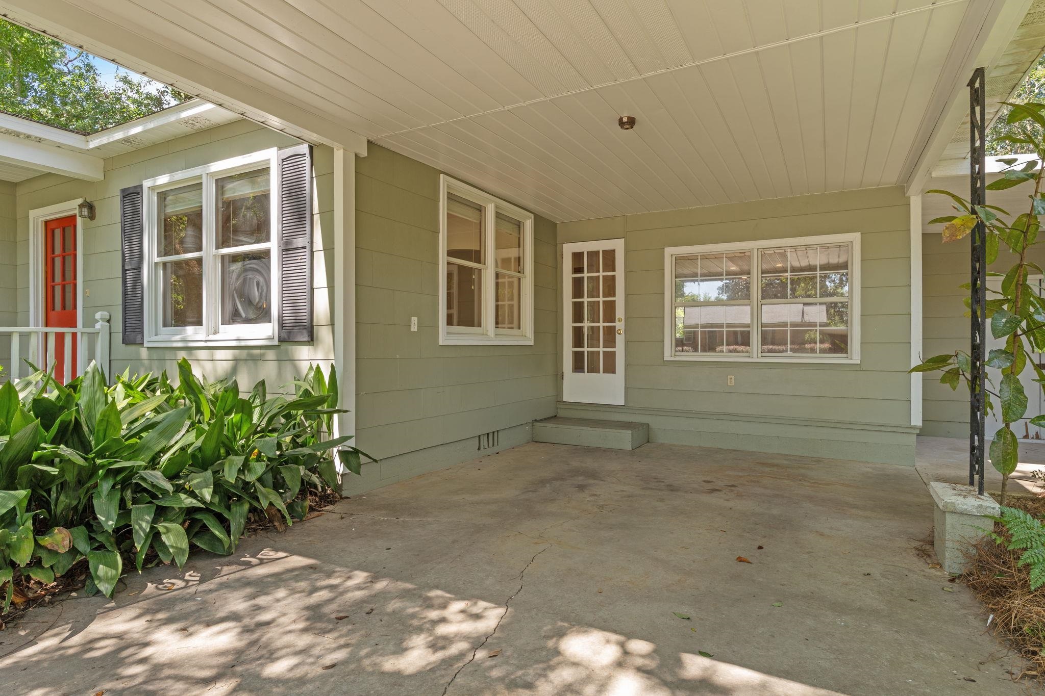 1122 Victory Garden Drive