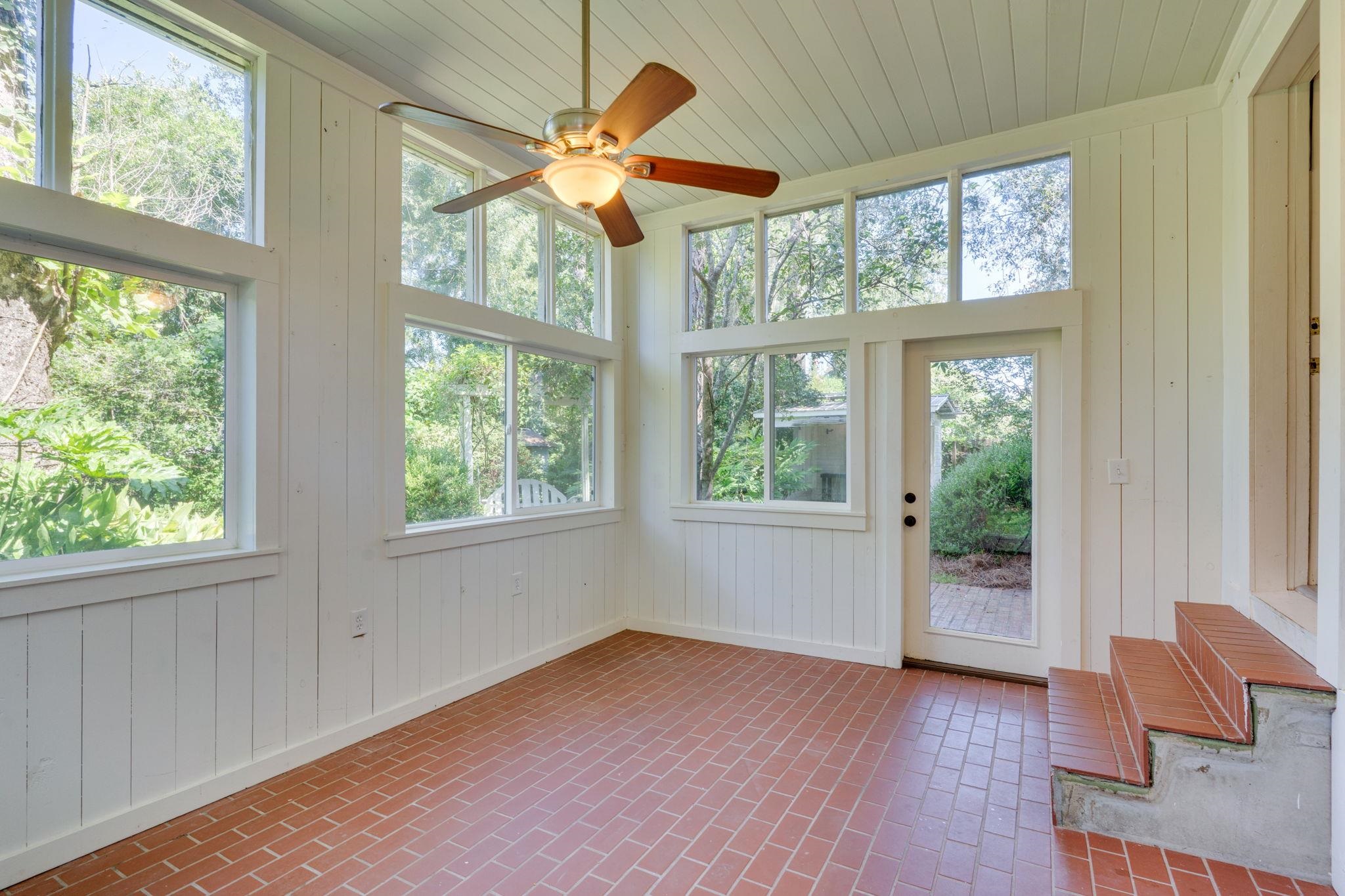 1122 Victory Garden Drive