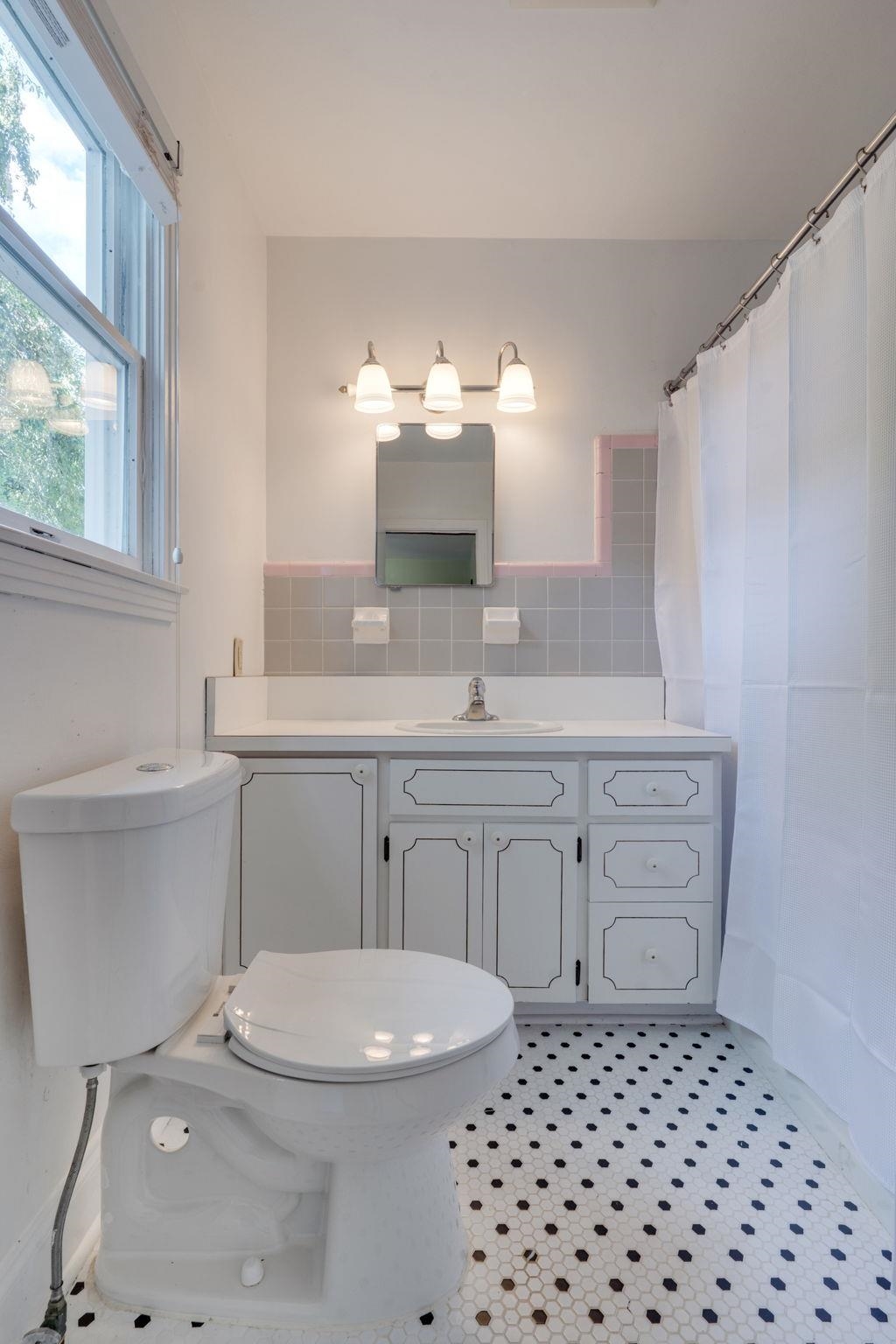 1122 Victory Garden Drive