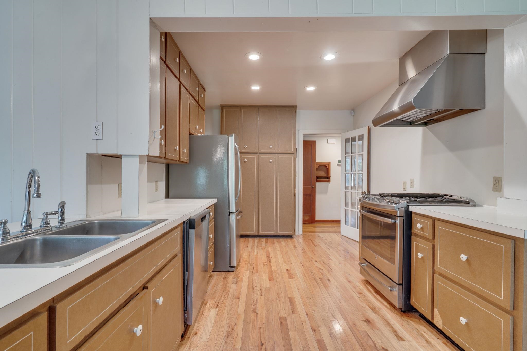 1122 Victory Garden Drive