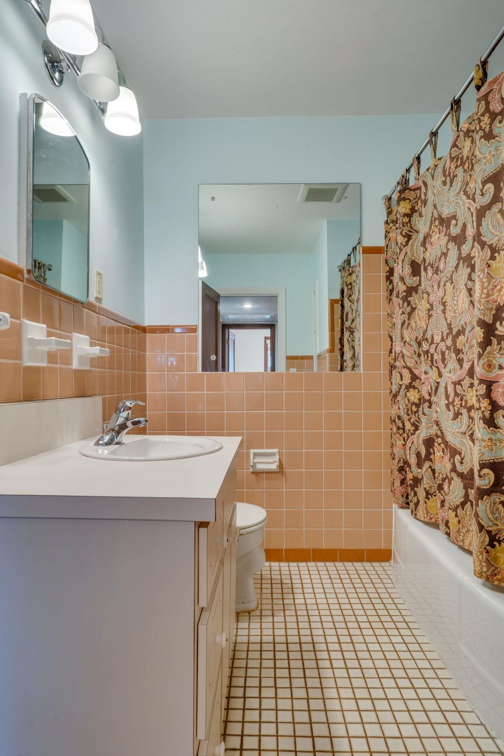 1122 Victory Garden Drive