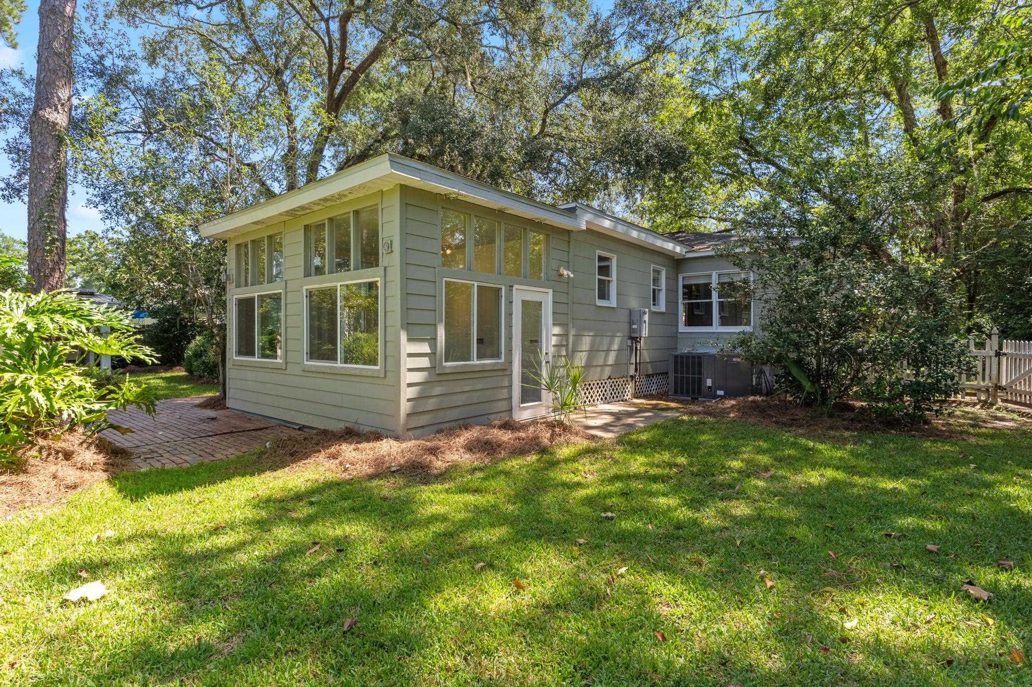 1122 Victory Garden Drive