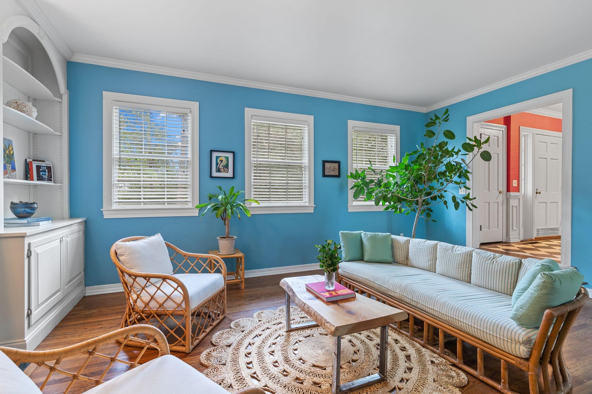 1413 N Randolph Circle