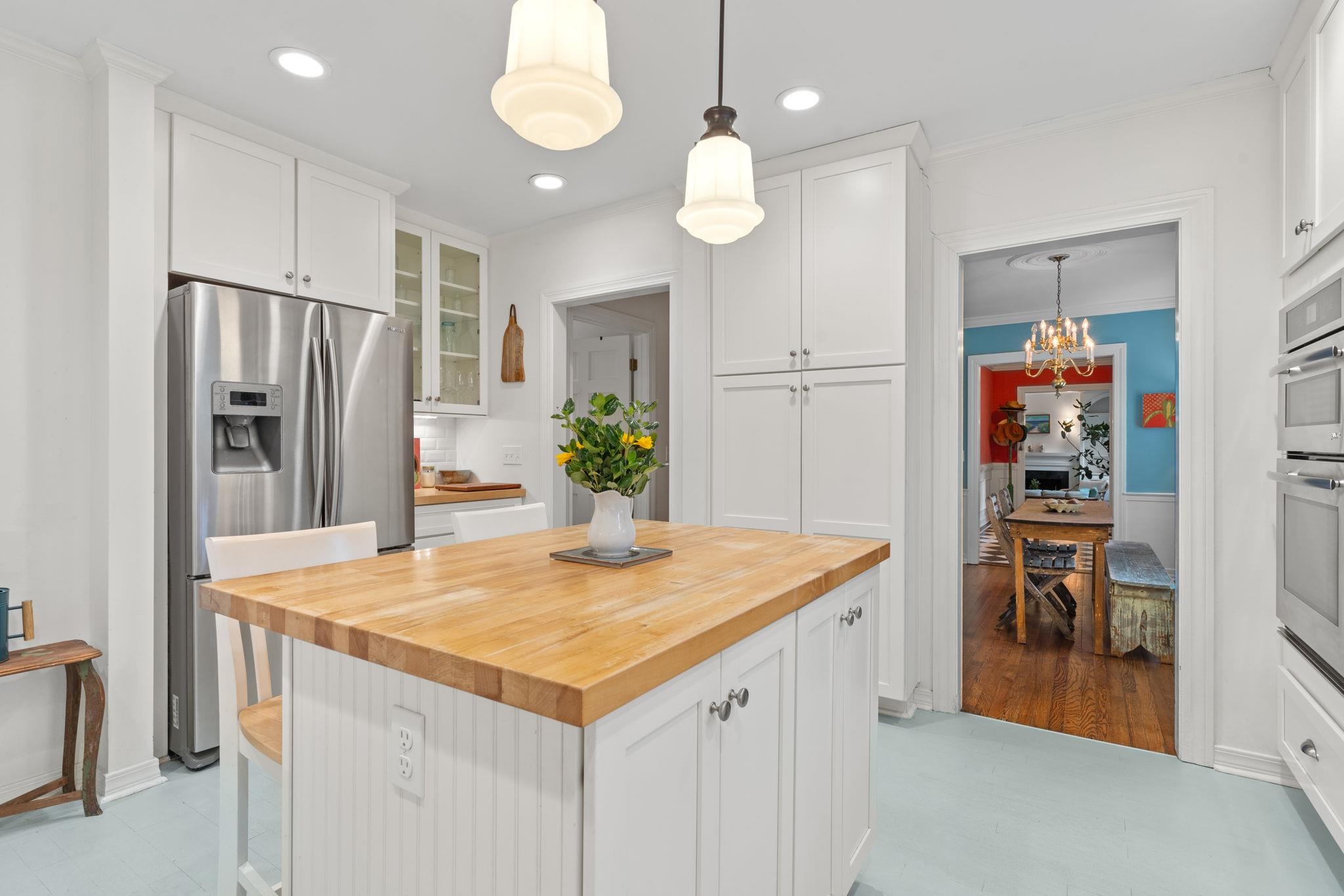 1413 N Randolph Circle