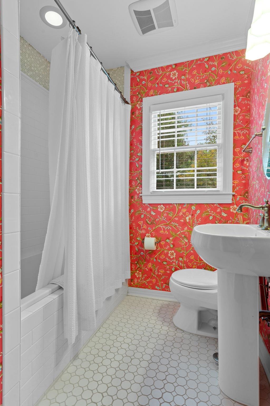 1413 N Randolph Circle