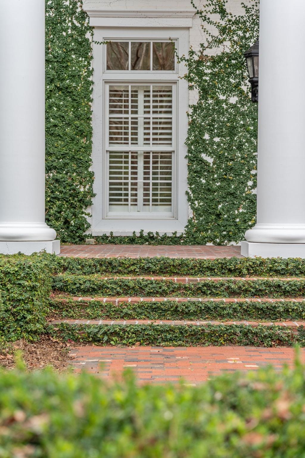 3904 W Millers Bridge Road