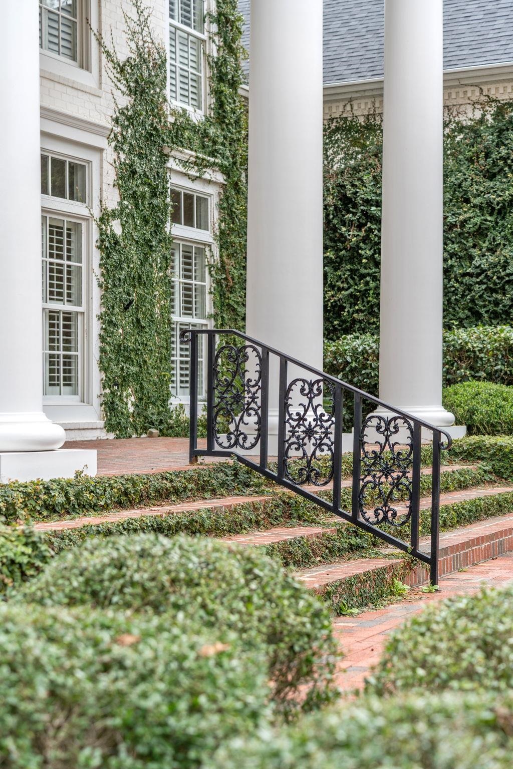 3904 W Millers Bridge Road