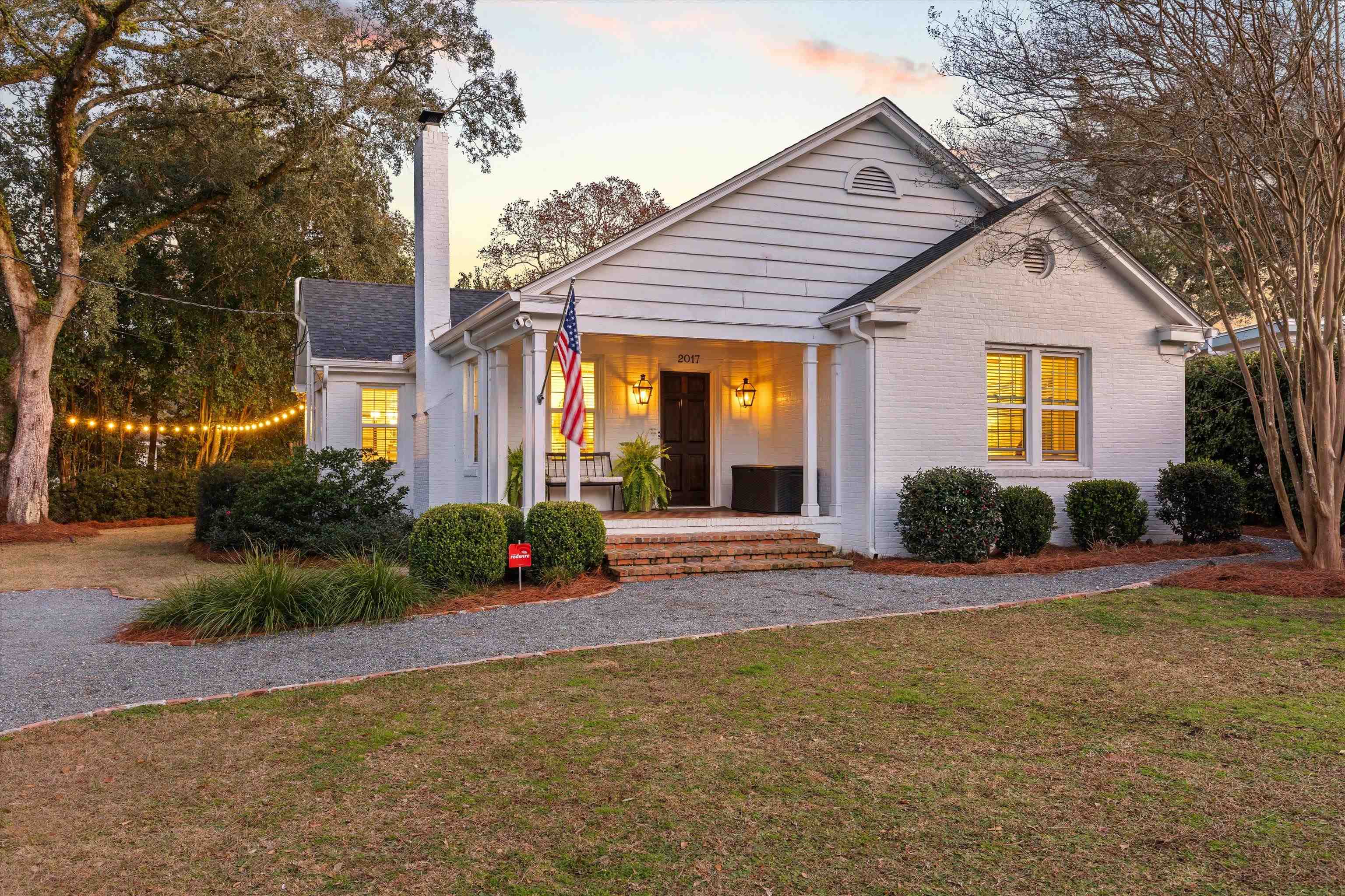 2017 E Forest Drive
