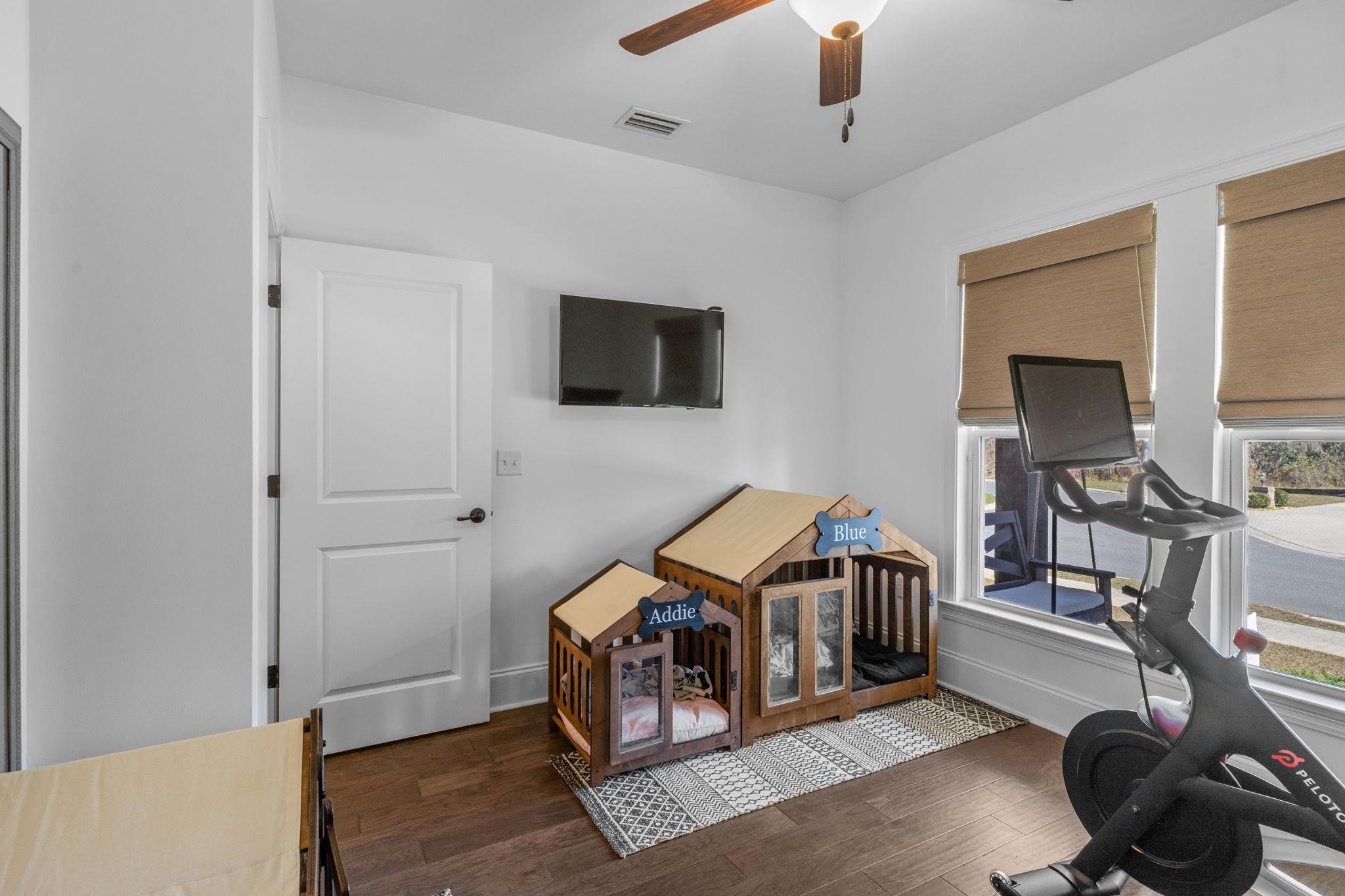 5761 Village Ridge Lane