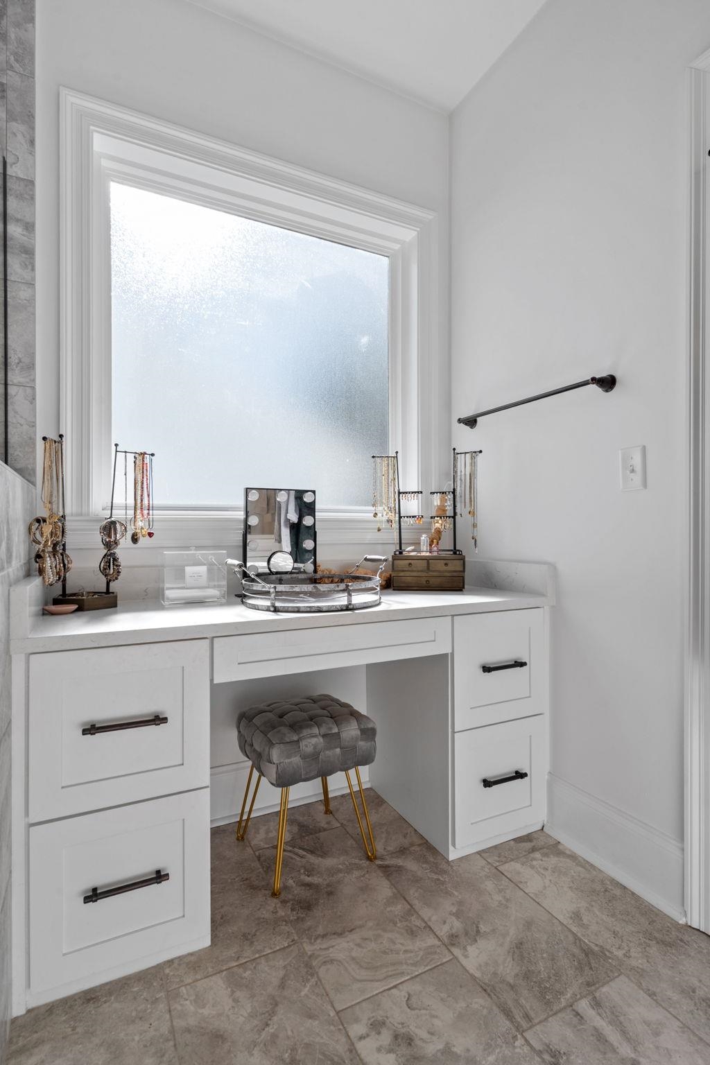 5761 Village Ridge Lane