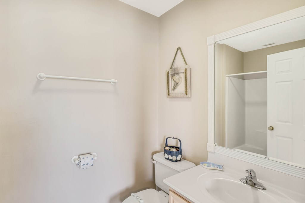 124 Sabal Cir, 32456