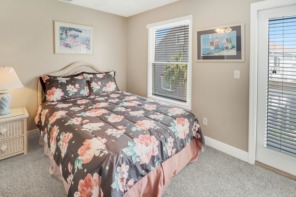 124 Sabal Cir, 32456