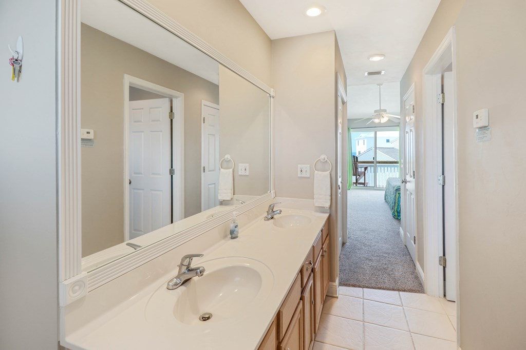 124 Sabal Cir, 32456
